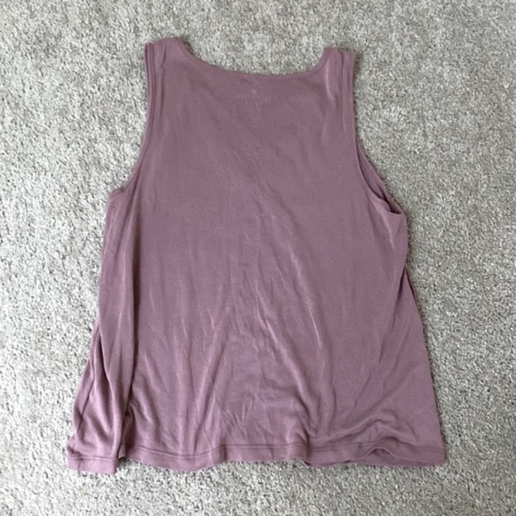 American Eagle Summer Spring V Cut Top Sz M - Picture 3 of 5